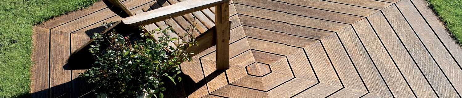 Lækker sekskantet terrasse